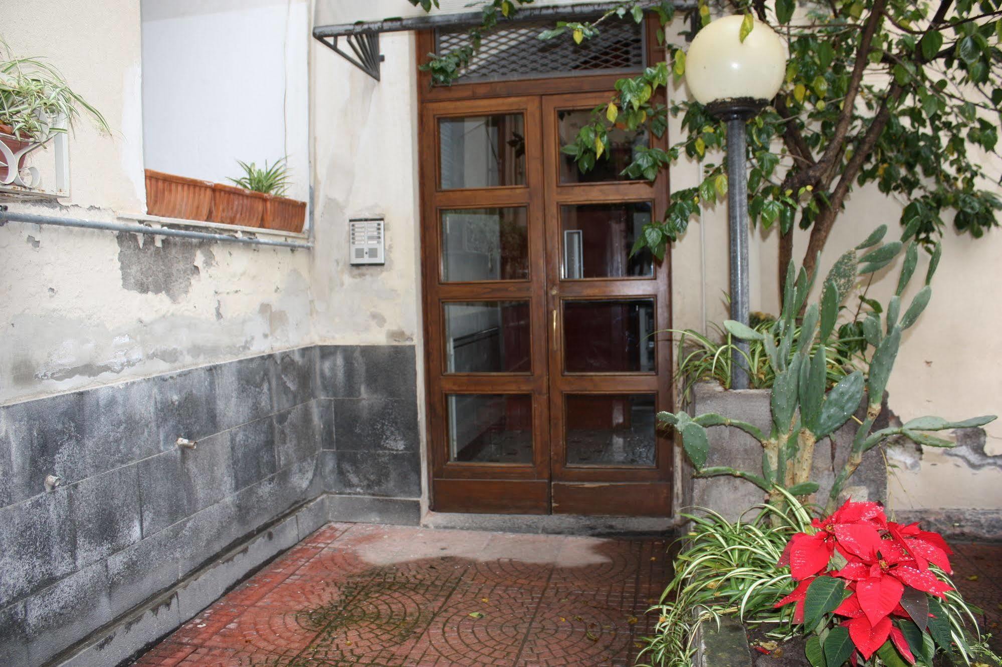 Tra L'Etna E Il Mare B&B CTA Exteriör bild
